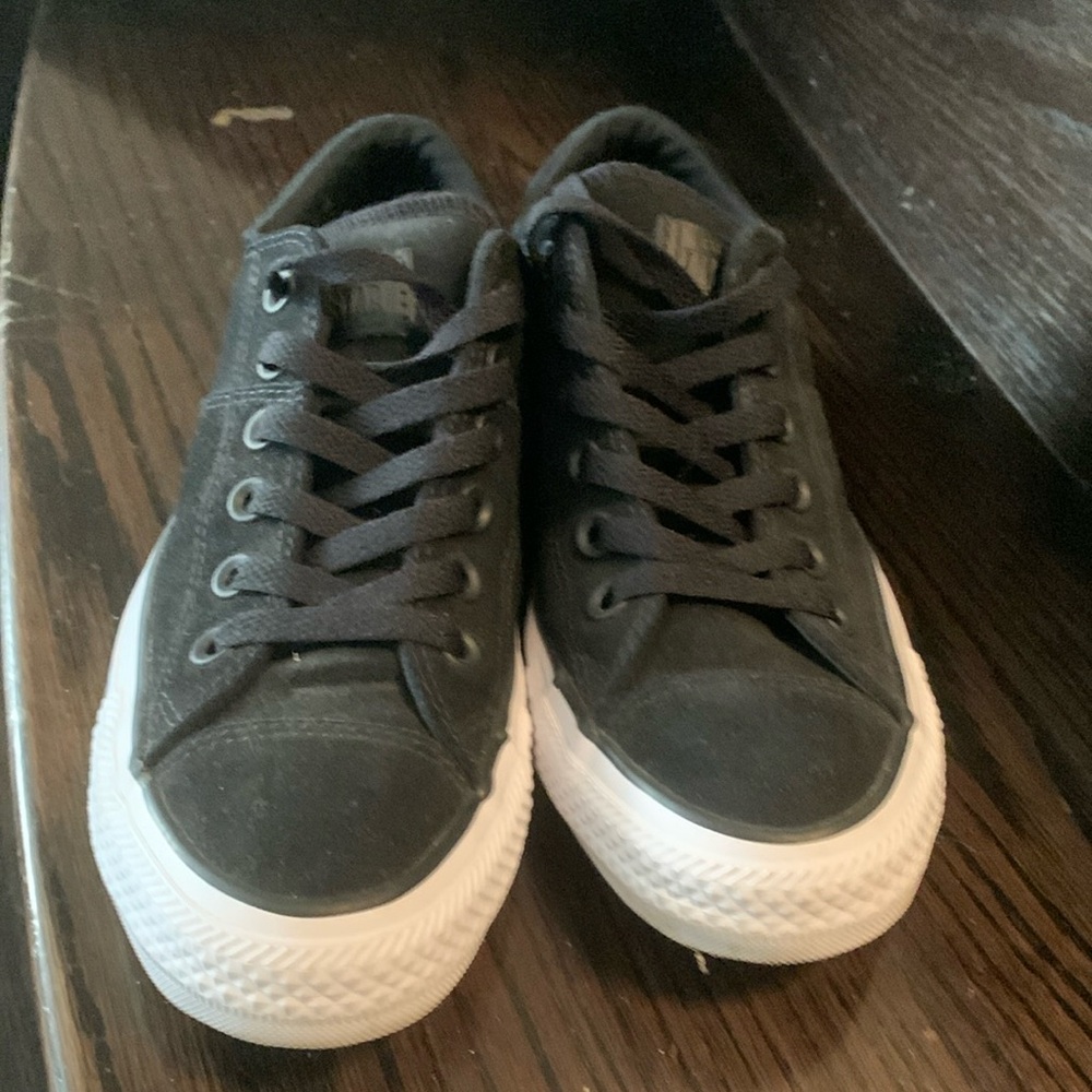 Women’s Converse Sneakers